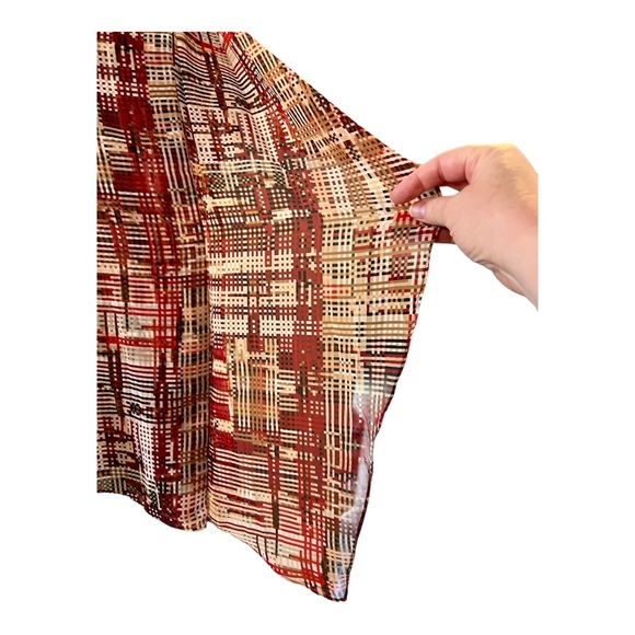 WHBM Shell with Ruffle Detail - L - Picture 2 of 6